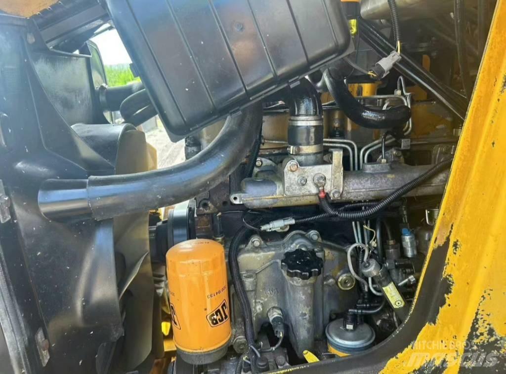 JCB 3 CX Kaivurikuormaajat