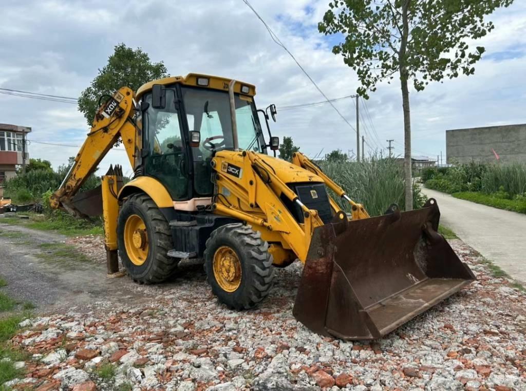 JCB 3 CX Kaivurikuormaajat