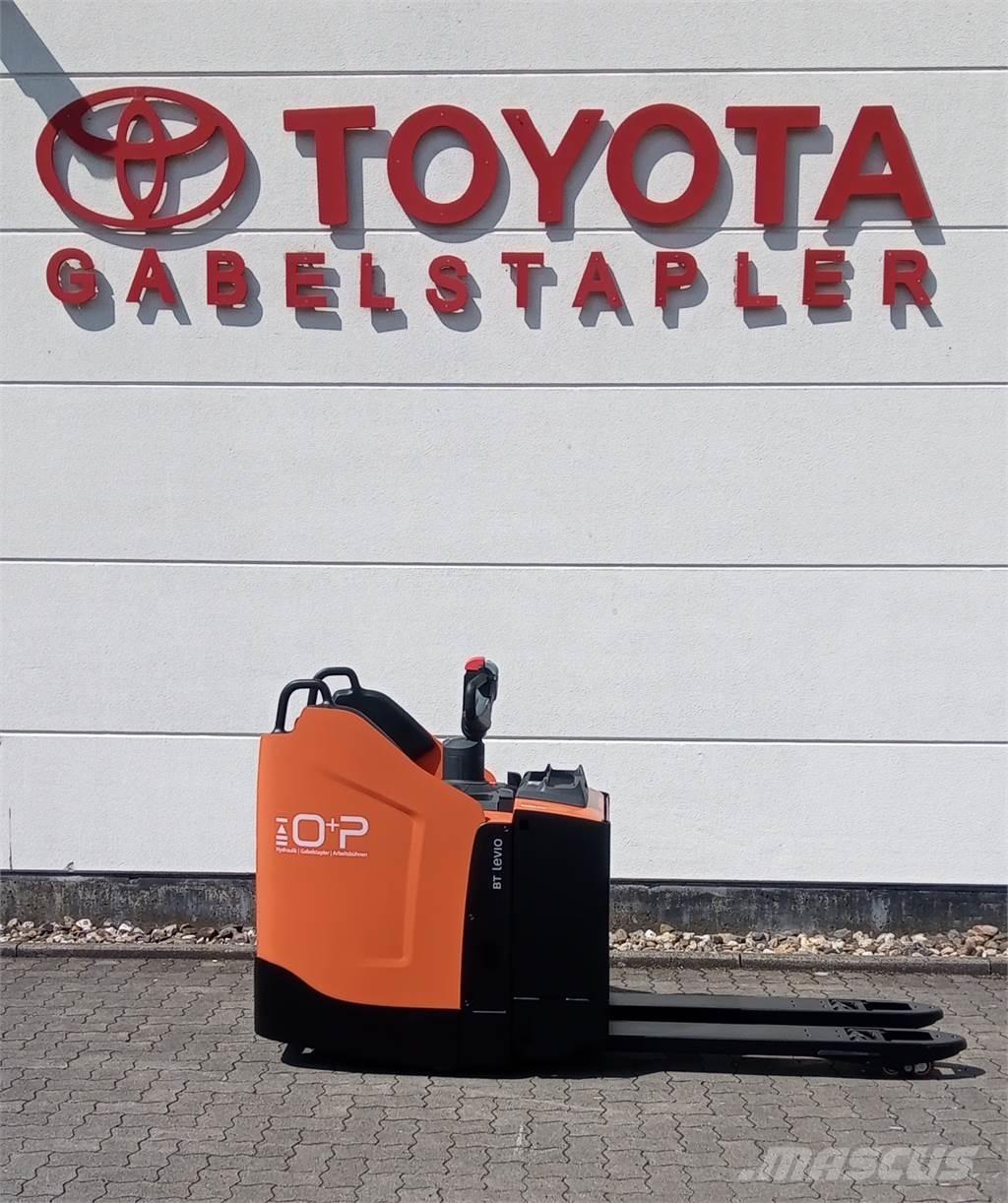 Toyota LPE 250 Lavansiirtotrukit
