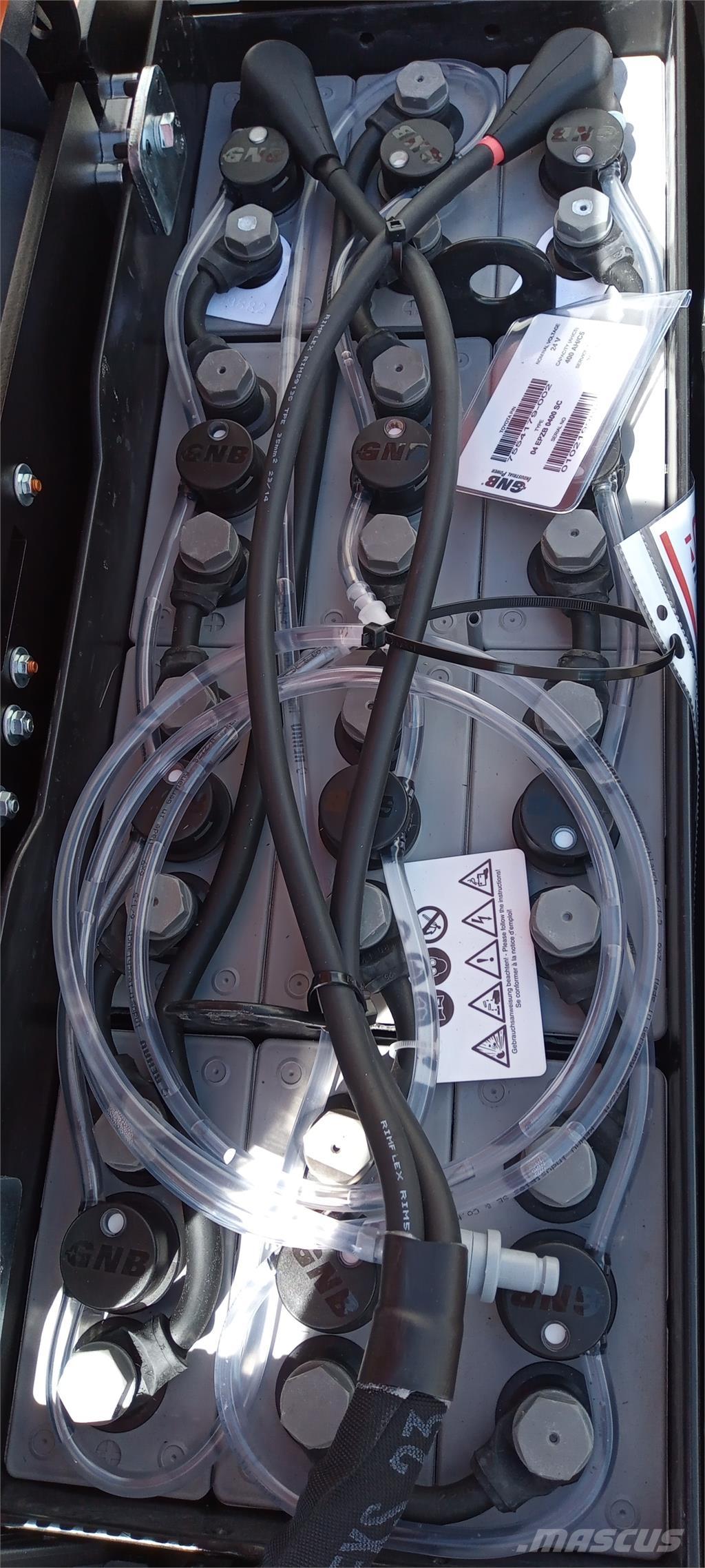 Toyota LPE 250 Käyden ajettavat pinoamistrukit