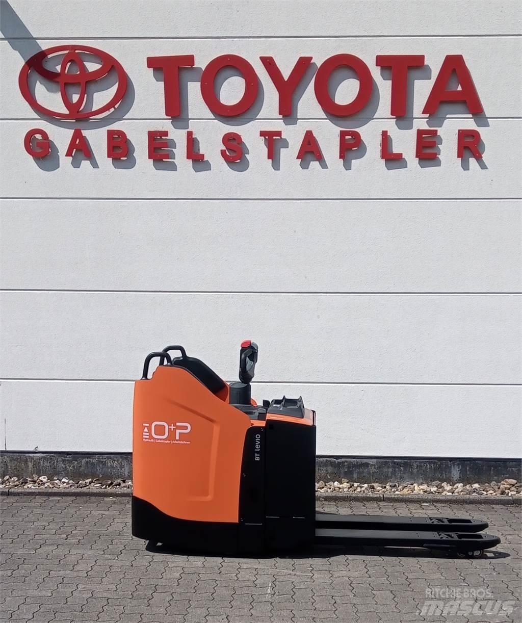 Toyota LPE 250 Lavansiirtotrukit