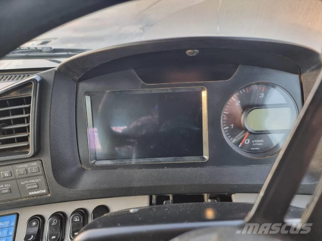 Komatsu HM 300-5EO Erikois kuljettimet