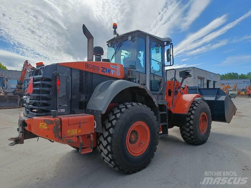 Hitachi ZW 180 Pyöräkuormaajat