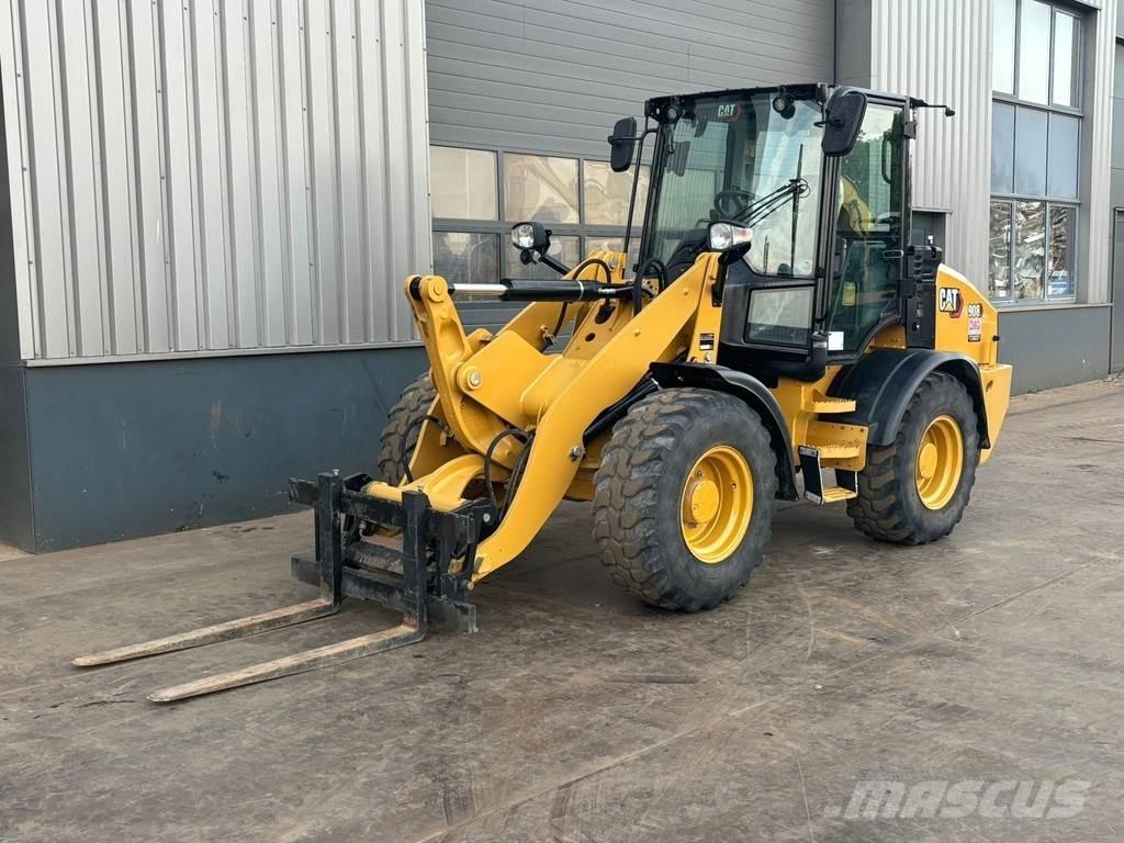 CAT 908 Pyöräkuormaajat