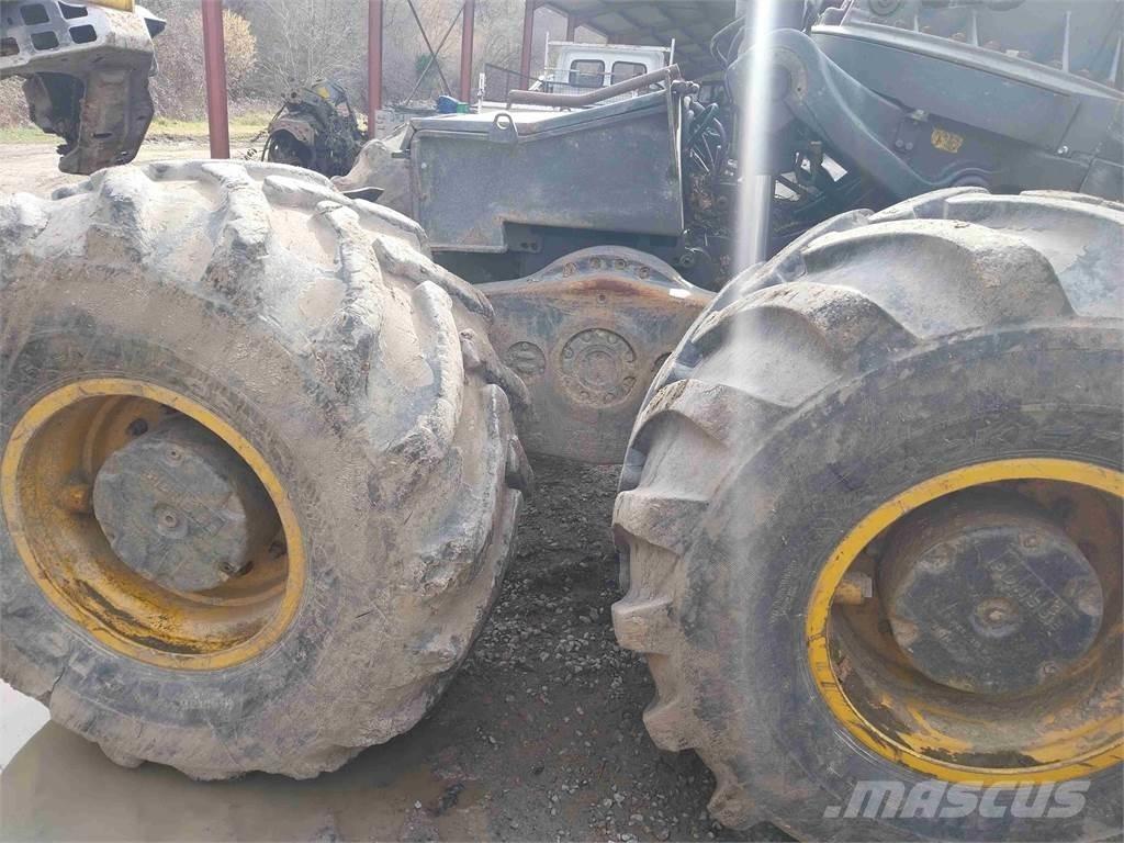 Ponsse BEAR Harvesterit
