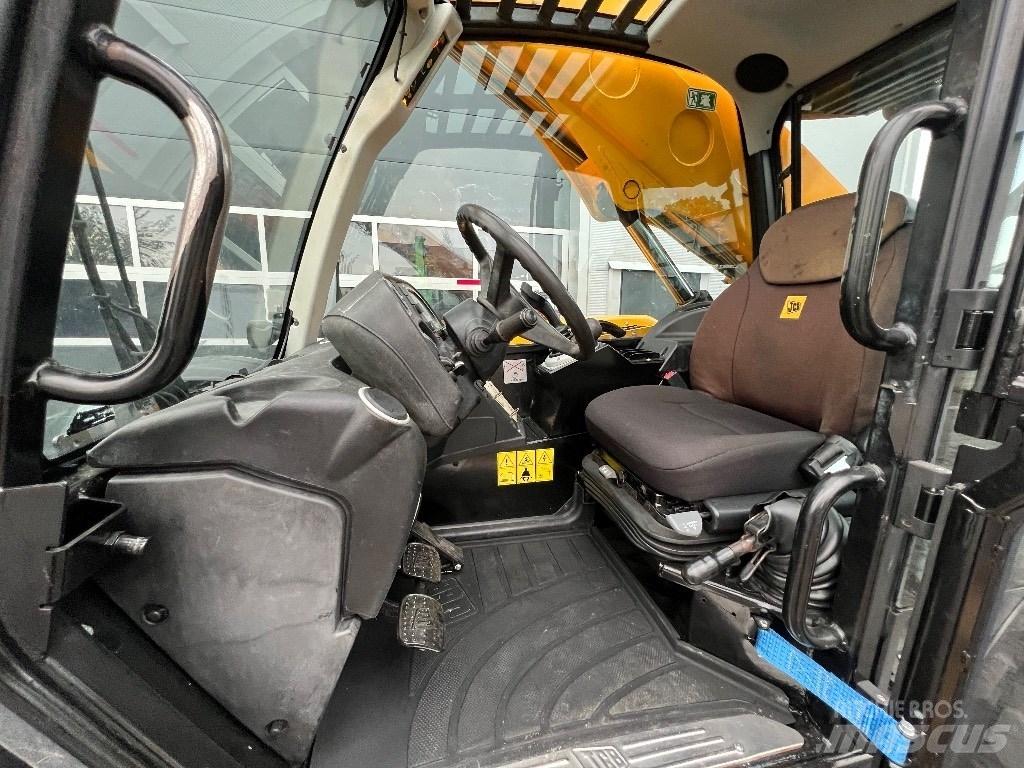 JCB 541-70 Agri Plus Kurottajat