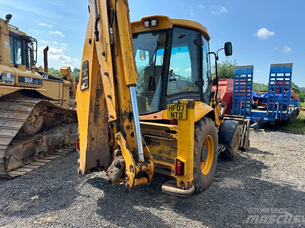 JCB 3 CX Kaivurikuormaajat
