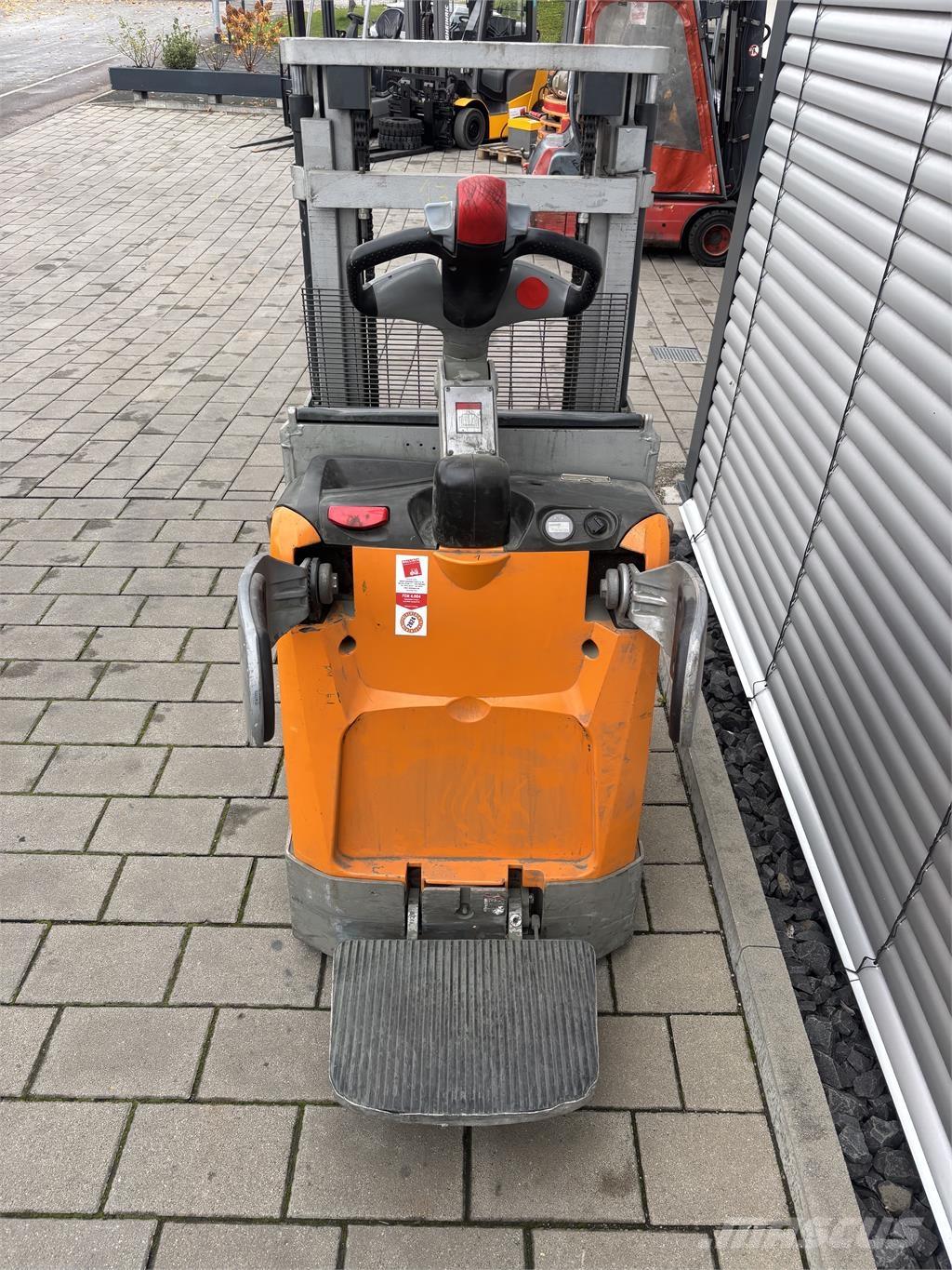 Still EXD-SF20 Ajettavat pinoamisvaunut