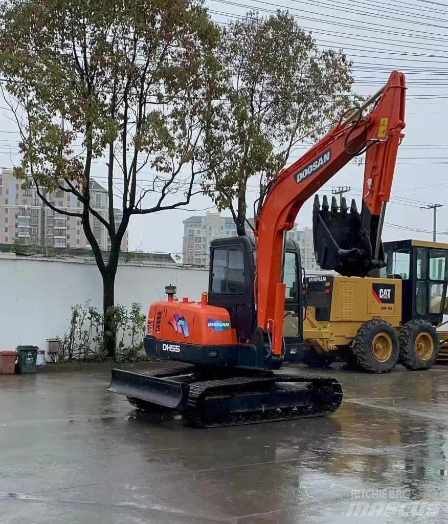Doosan DH 55 Minikaivukoneet < 7t
