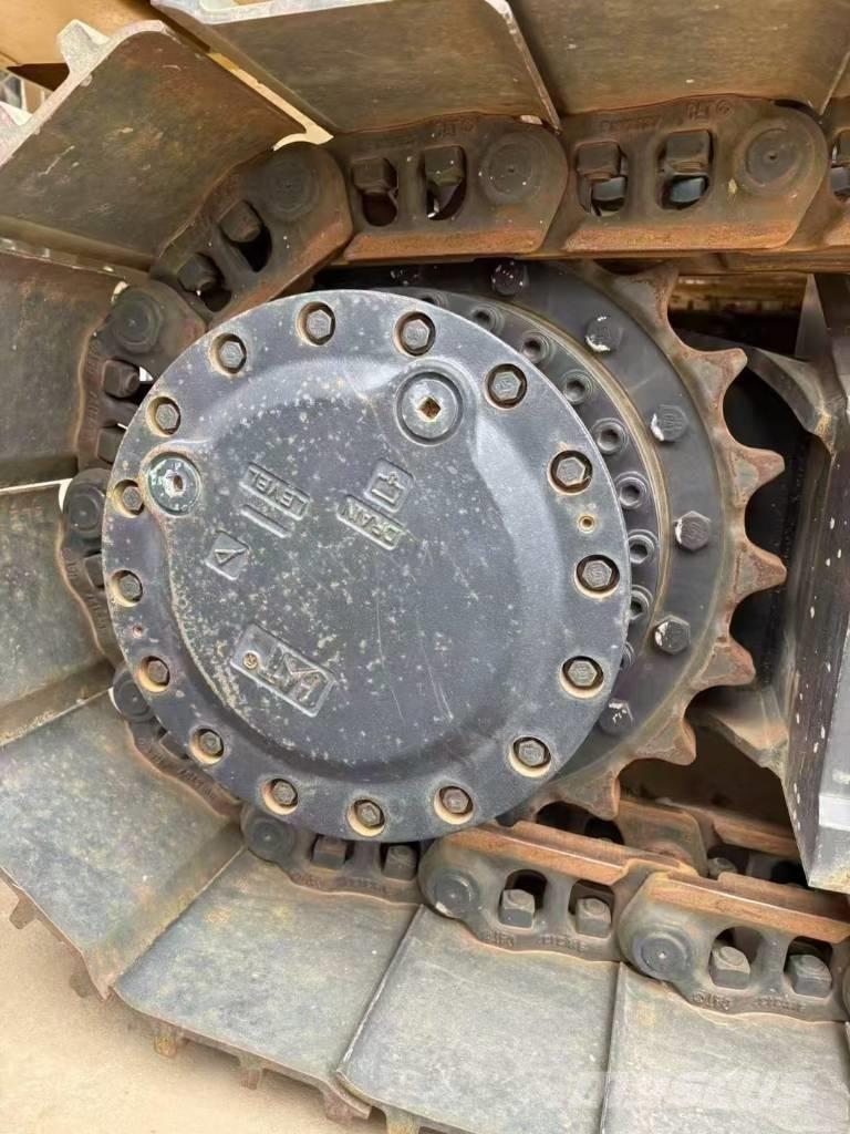 CAT 320 E Telakaivukoneet