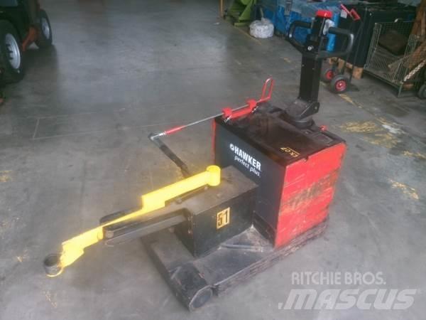 Manitou TA30 Ajettavat pinoamisvaunut