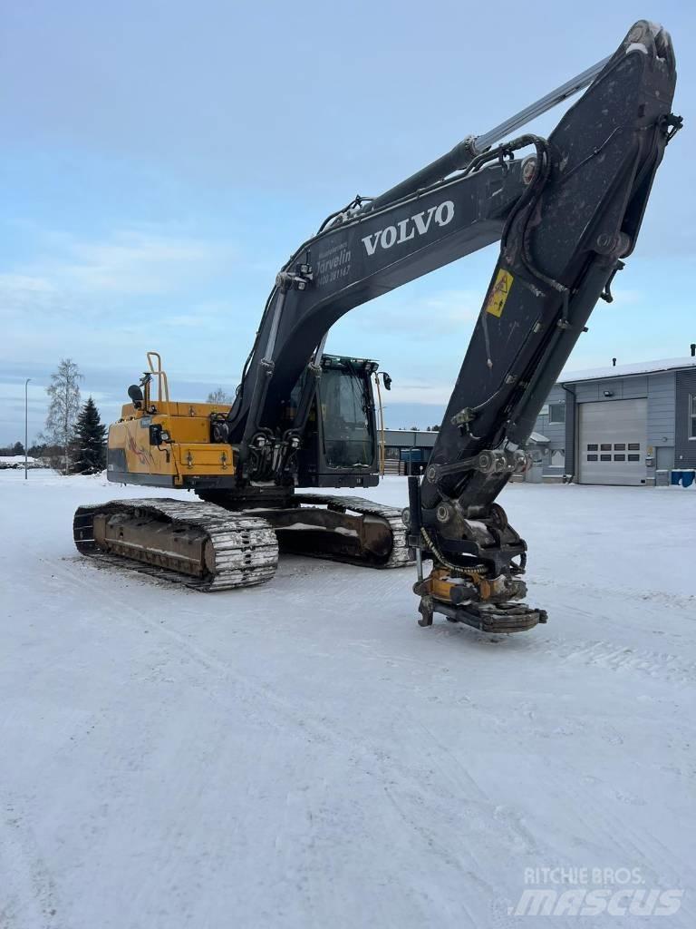 Volvo EC 250 D L Telakaivukoneet