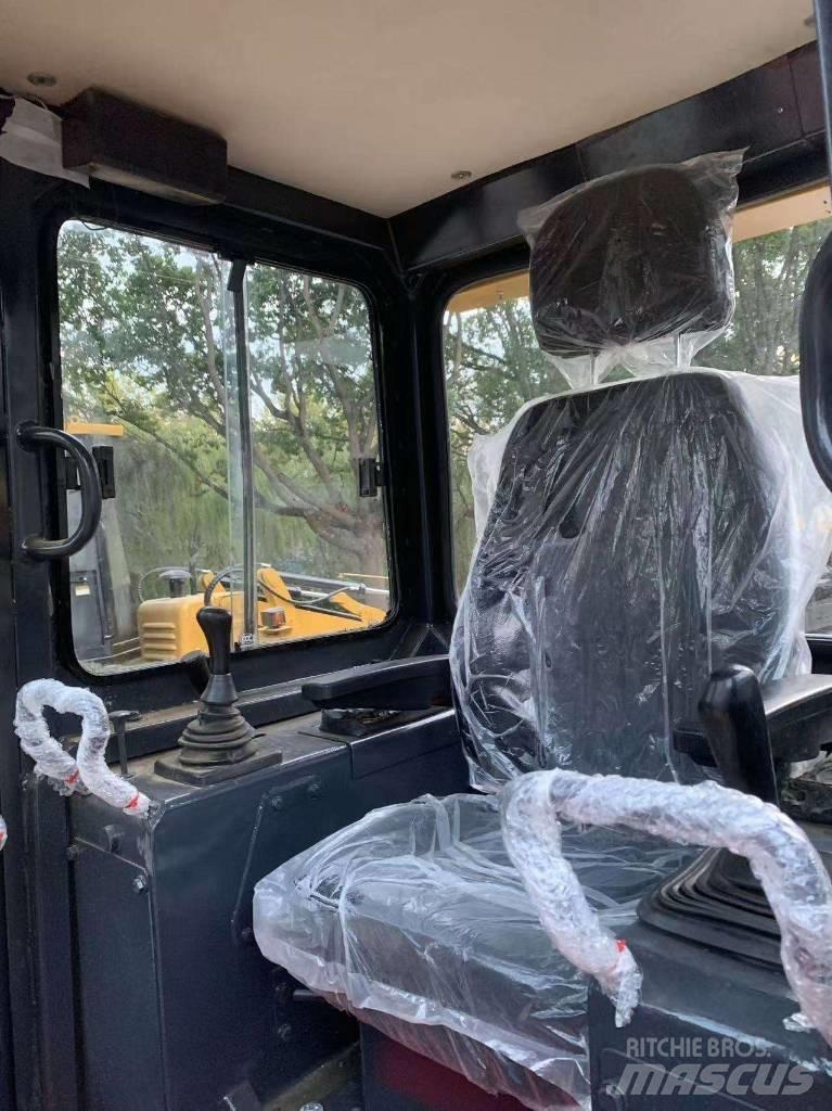 CAT D 5 K Telaketjupuskutraktorit