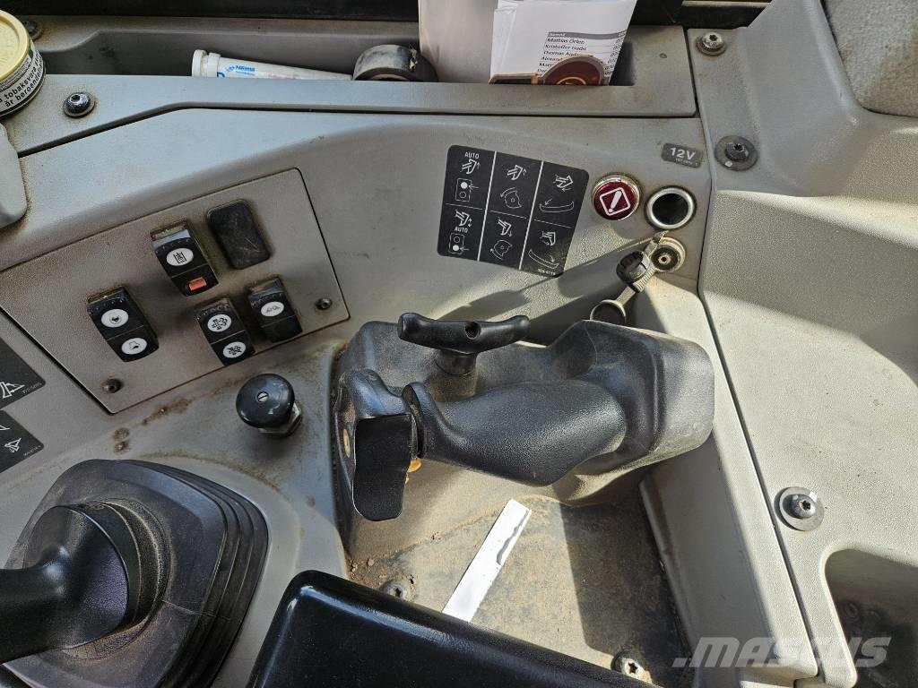 CAT D 8 T Telaketjupuskutraktorit