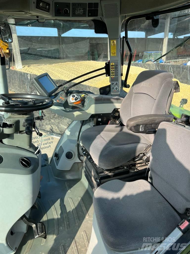 CLAAS Axion 930 Traktorit