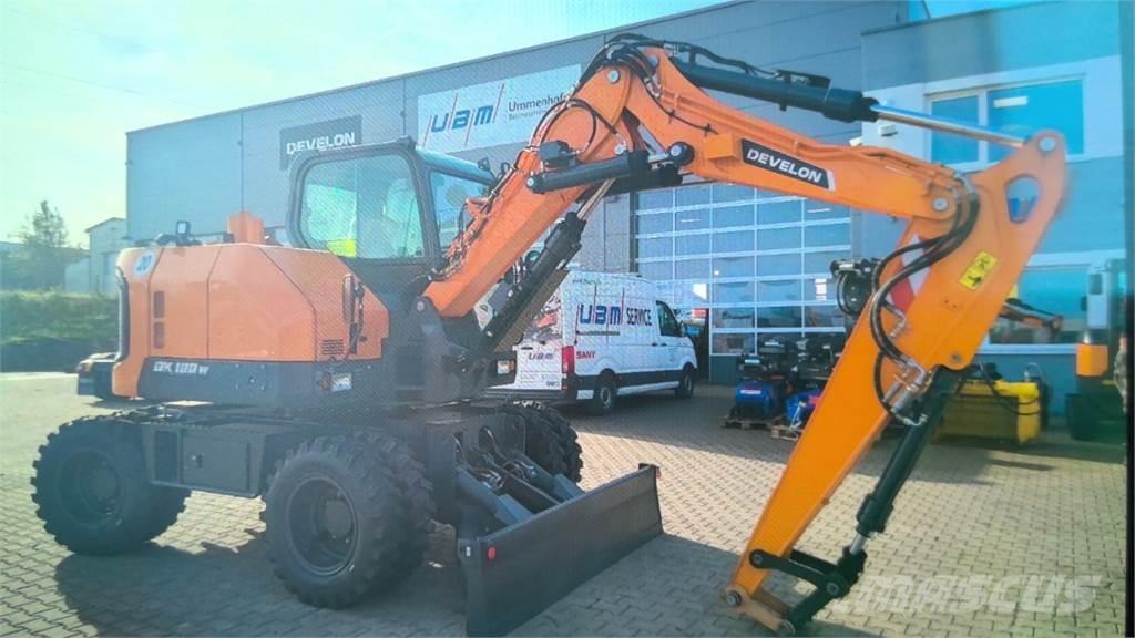 Develon DX100W-7 Pyöräkaivukoneet