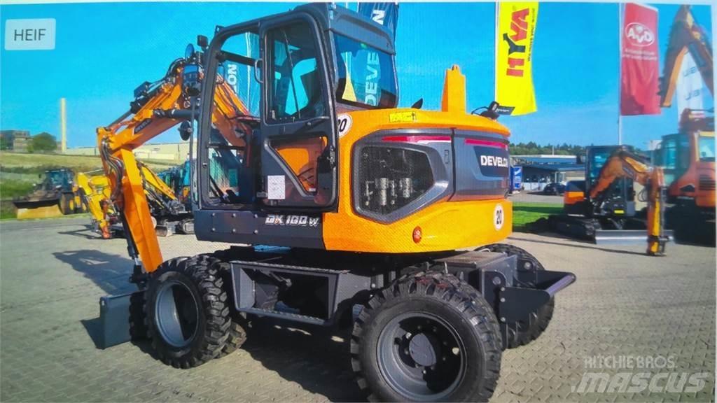 Develon DX100W-7 Pyöräkaivukoneet