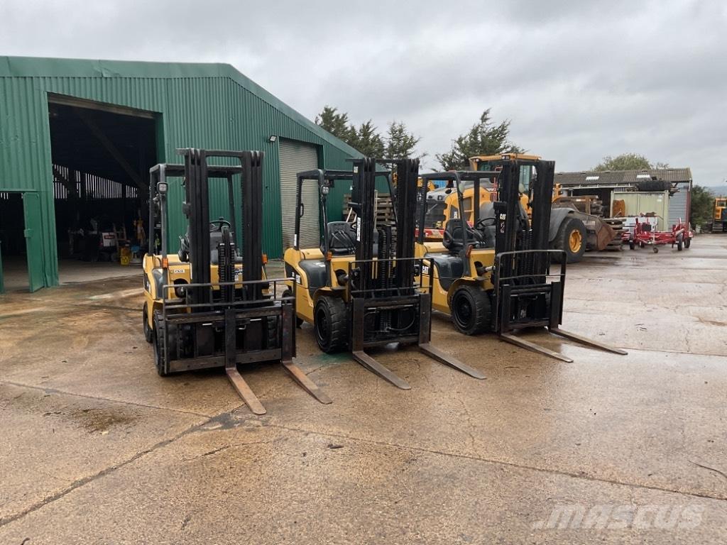 CAT DP30NT Dieseltrukit