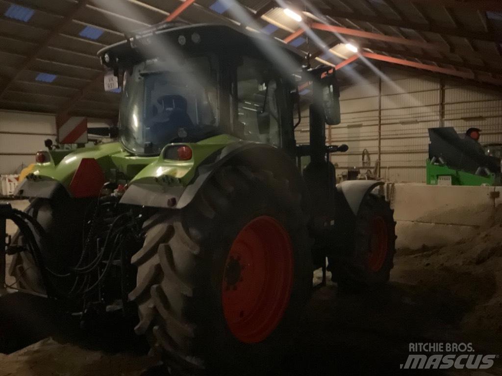 CLAAS ARION 650 cis + Traktorit