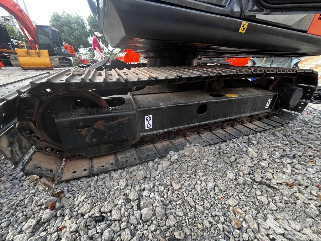 Hitachi ZX 70 Midikaivukoneet 7t - 12t