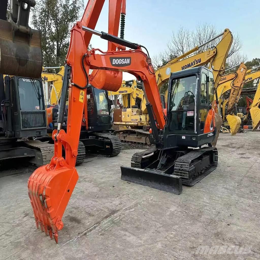 Doosan DX 60-9C Minikaivukoneet < 7t