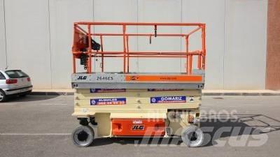 JLG 2646ES Saksilavat