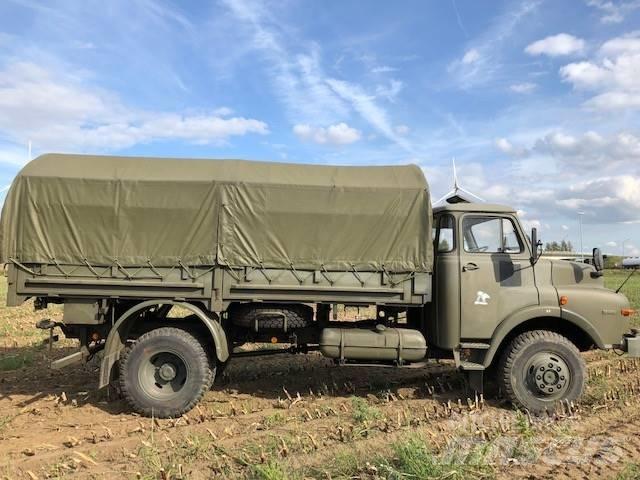 MAN 11-136 4T 4x4 Umpikorikuorma-autot