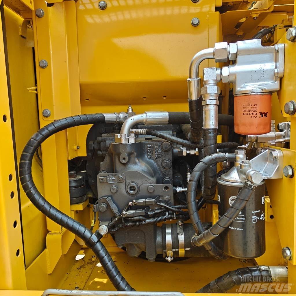 Komatsu 130-7 Telakaivukoneet