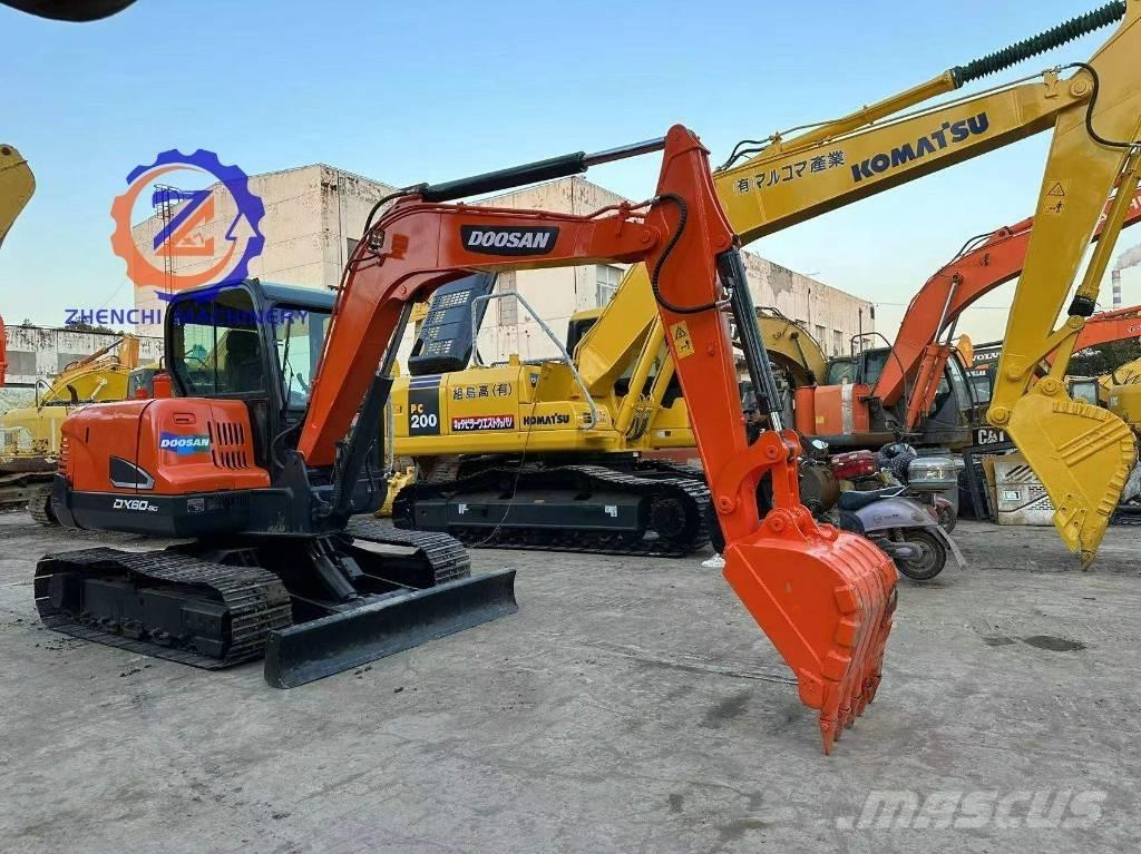 Doosan DX 60 Minikaivukoneet < 7t