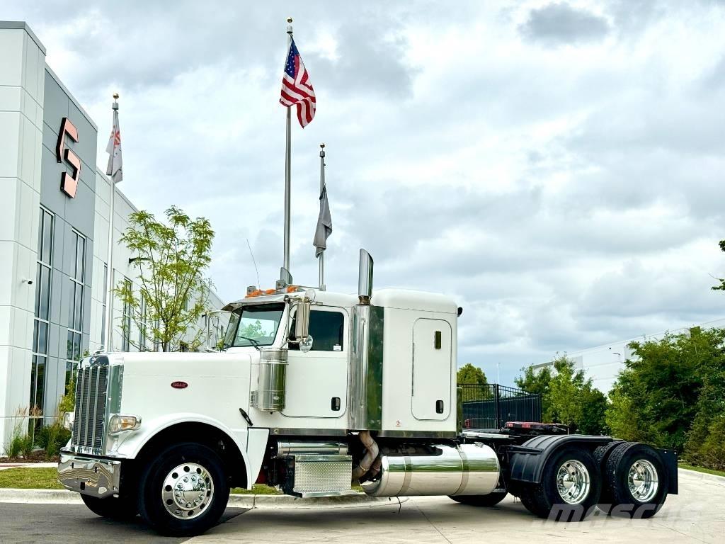 Peterbilt 388 Vetopöytäautot