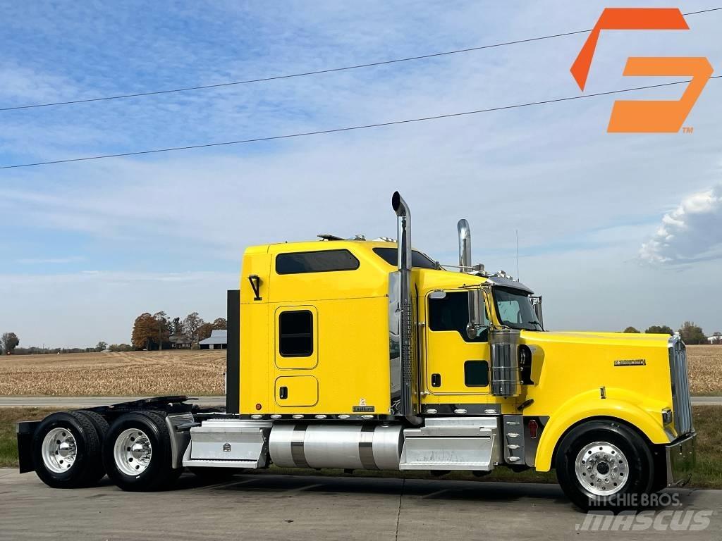 Kenworth W 900 Vetopöytäautot