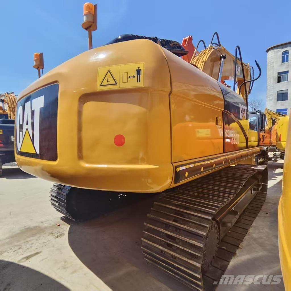 CAT 320 D Telakaivukoneet