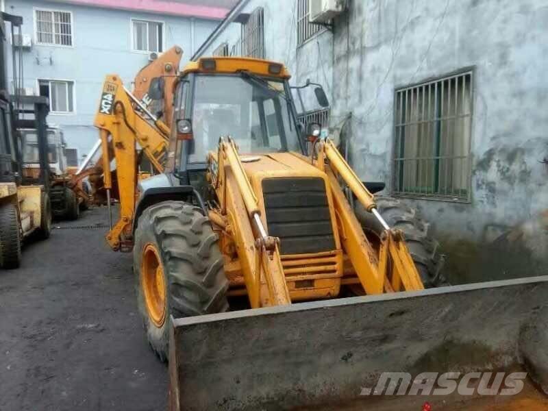 JCB 4 CX Kaivurikuormaajat