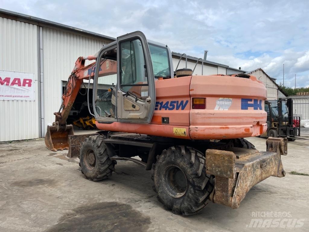 Kobelco E145W Pyöräkaivukoneet