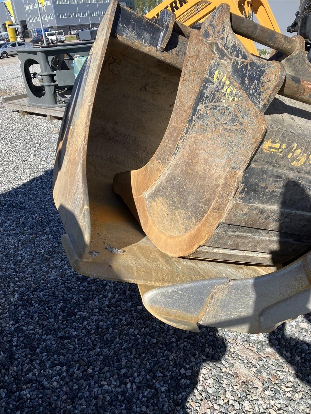 CAT 317 F Pyöräkaivukoneet
