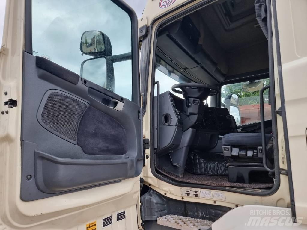 Scania R 440 Vetopöytäautot