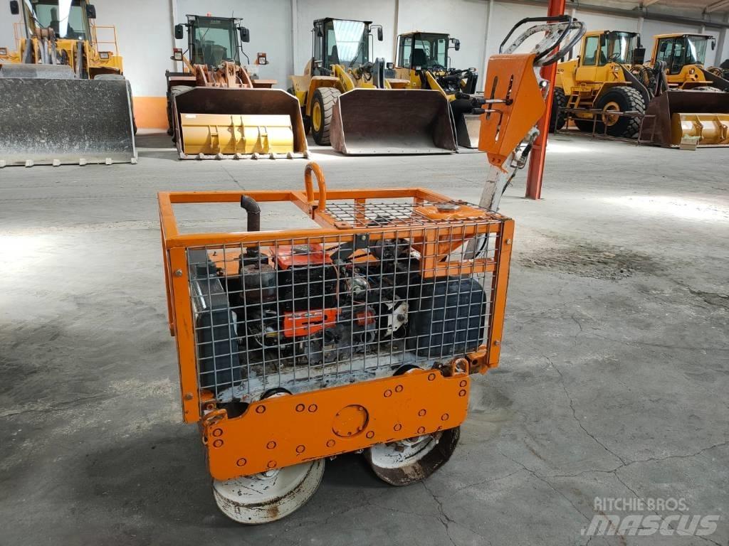 Bobcat BT 750 Tandemjyrät