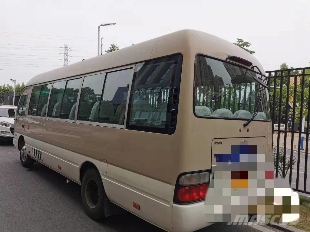 Toyota Coaster Bus Minibussit