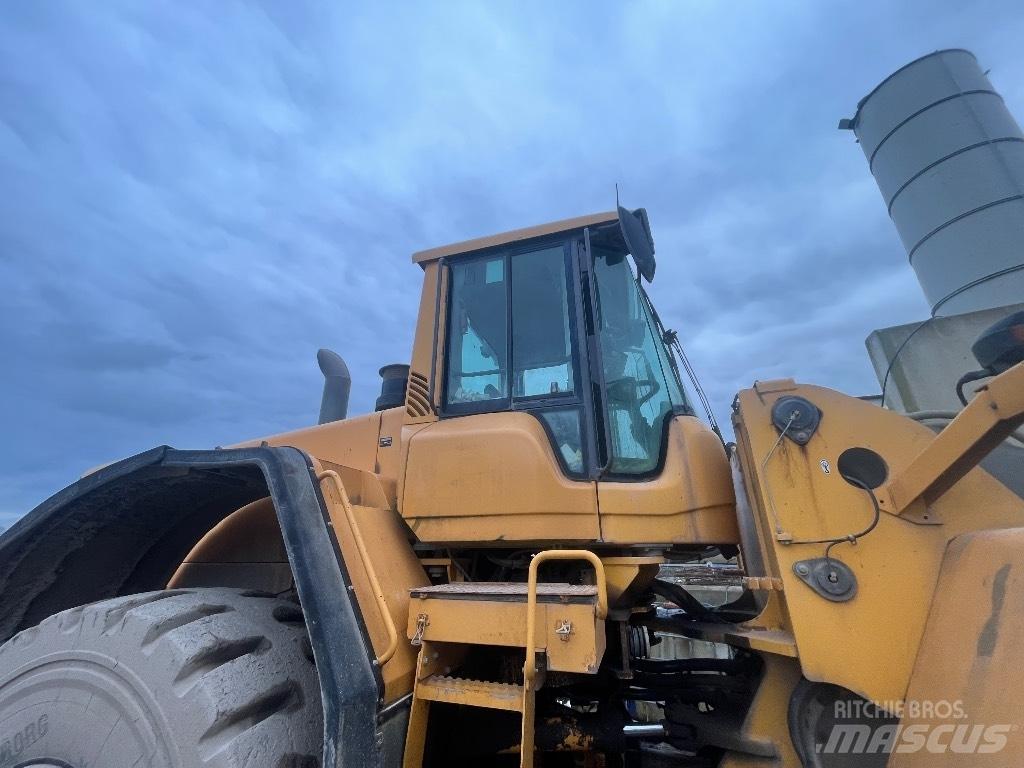 Volvo L 180 F Pyöräkuormaajat