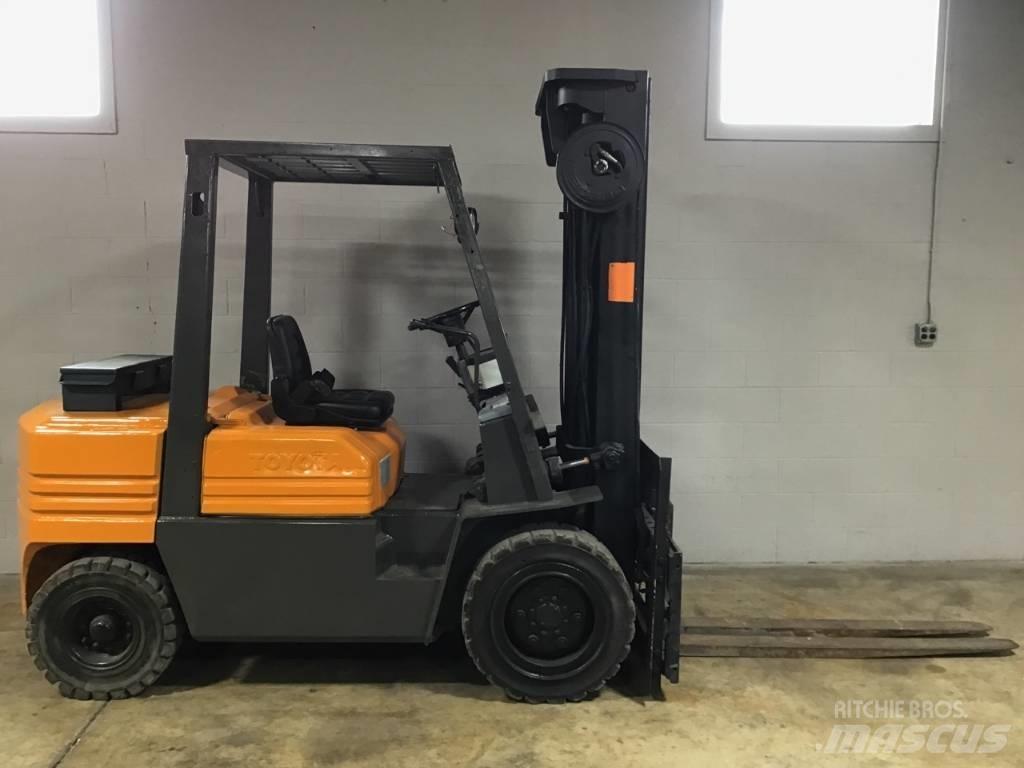 Toyota 02-5 FD 30 Muut haarukkatrukit