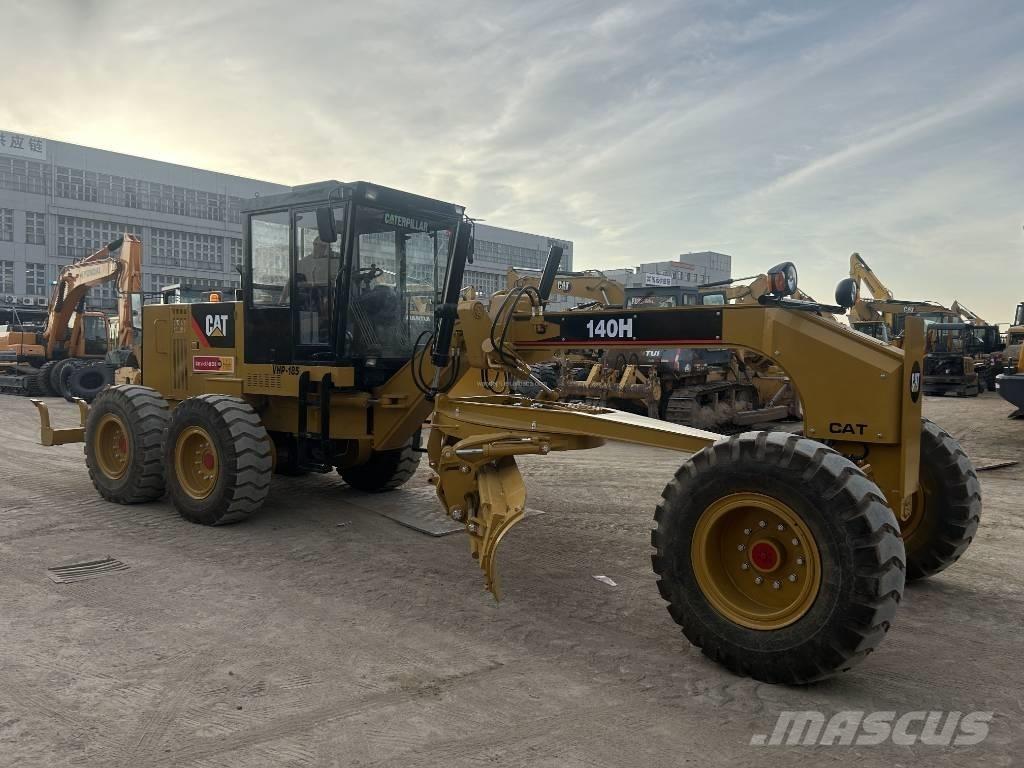 CAT 140H Tiehöylät