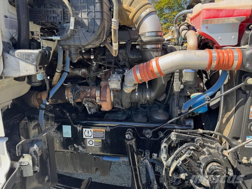 Peterbilt 567 Sora- ja kippiautot