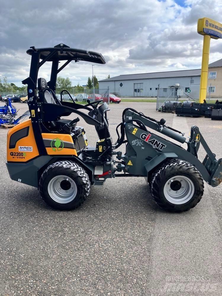  Demokörd GiANT 2200E Yleiskuormaajat