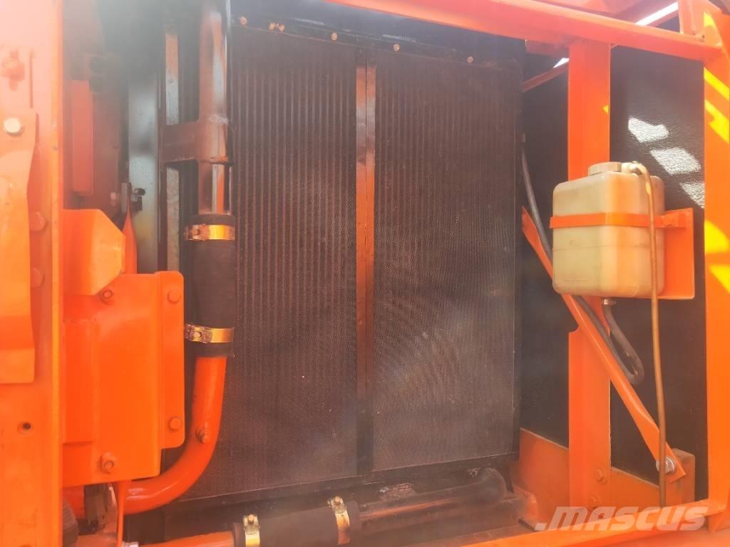 Doosan DH220LC-7 Telakaivukoneet