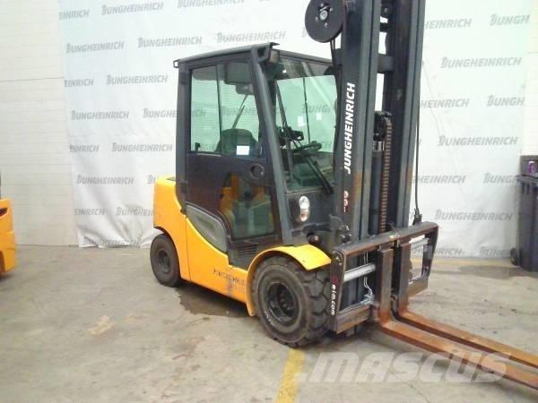 Jungheinrich DFG 430 Dieseltrukit