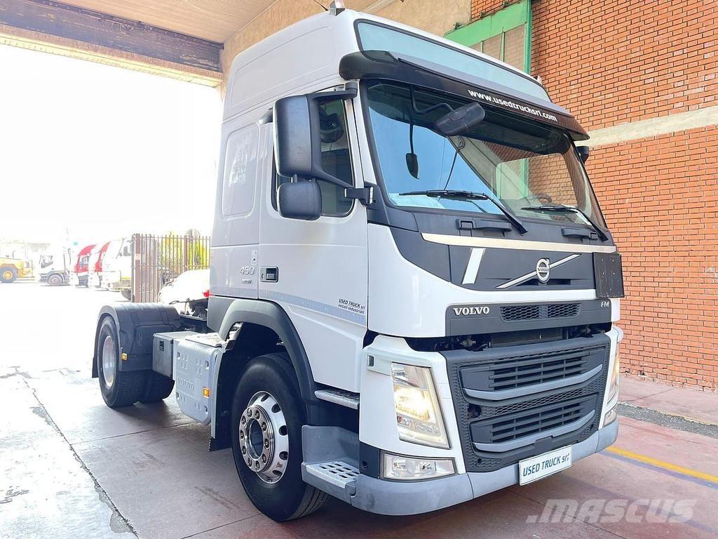 Volvo FM450 Vetopöytäautot