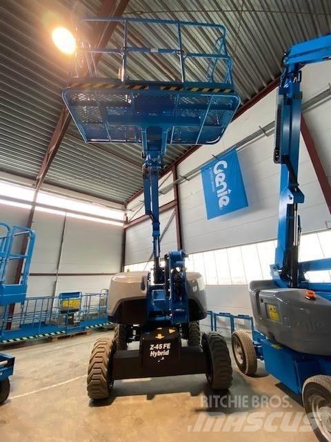 Genie Z45 FE Kuukulkijat