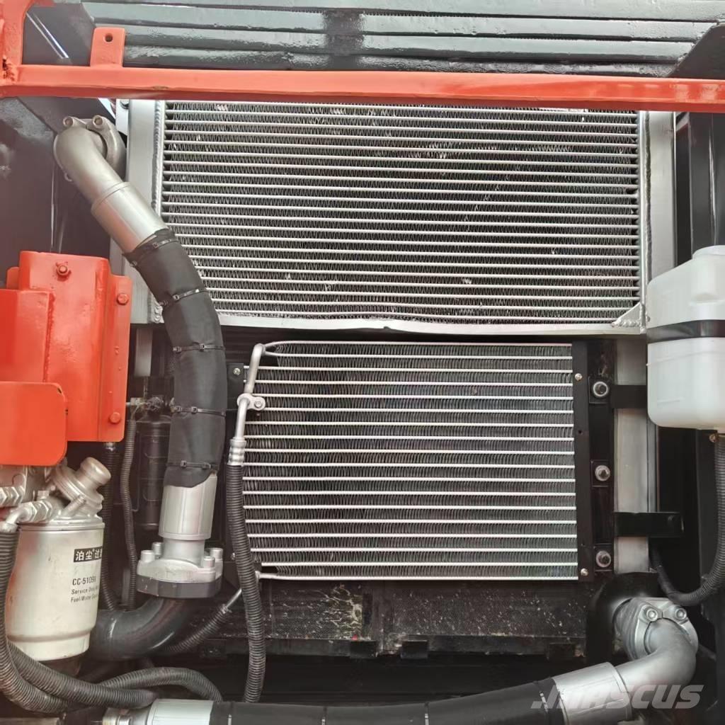 Doosan DX 225 LCA Telakaivukoneet