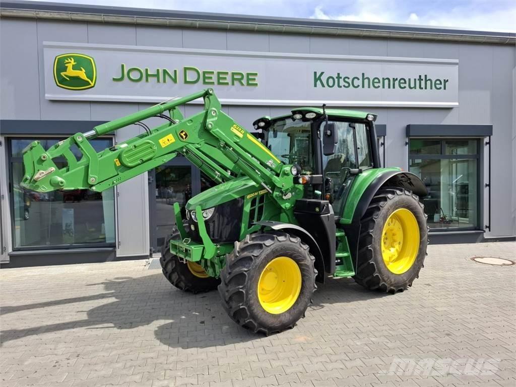 John Deere 6120M Traktorit