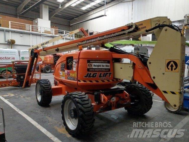 JLG 600AJ Kuukulkijat